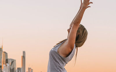 12 minutos de yoga al día: Tu medicina para la Osteoporosis