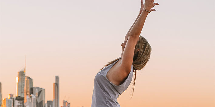 12 minutos de yoga al día: Tu medicina para la Osteoporosis